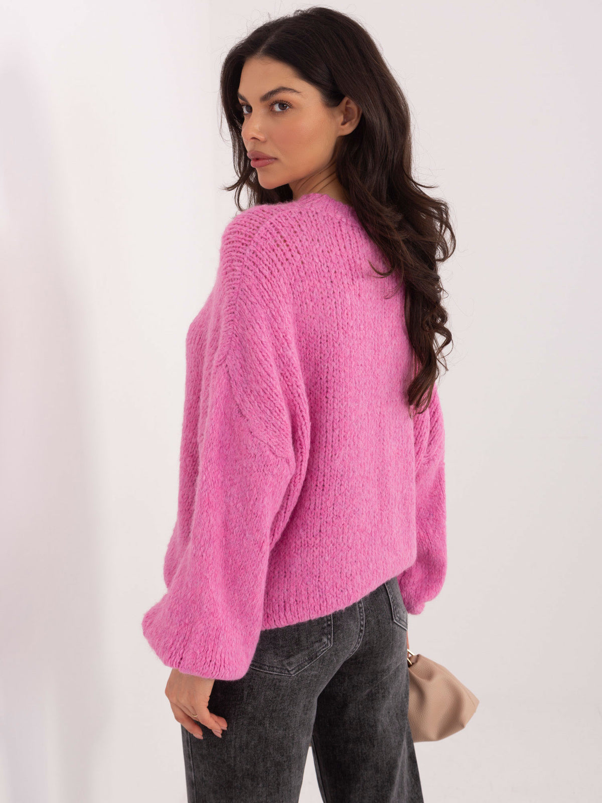 Ciemnoróżowy sweter oversize z wełną
