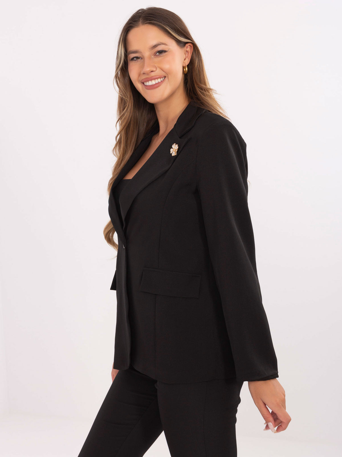 Czarna elegancka marynarka damska