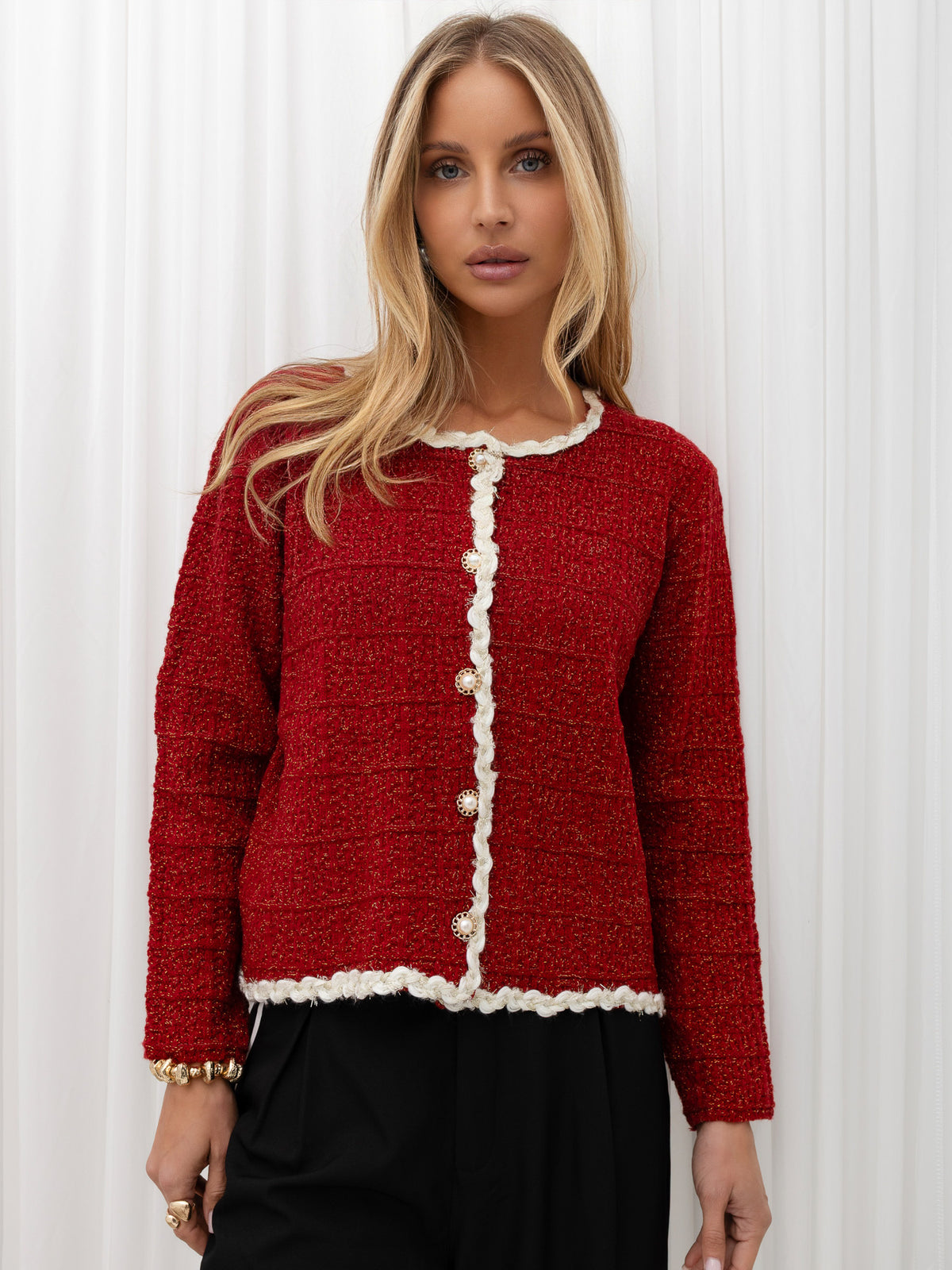 Czerwony elegancki kardigan w strukturalny splot