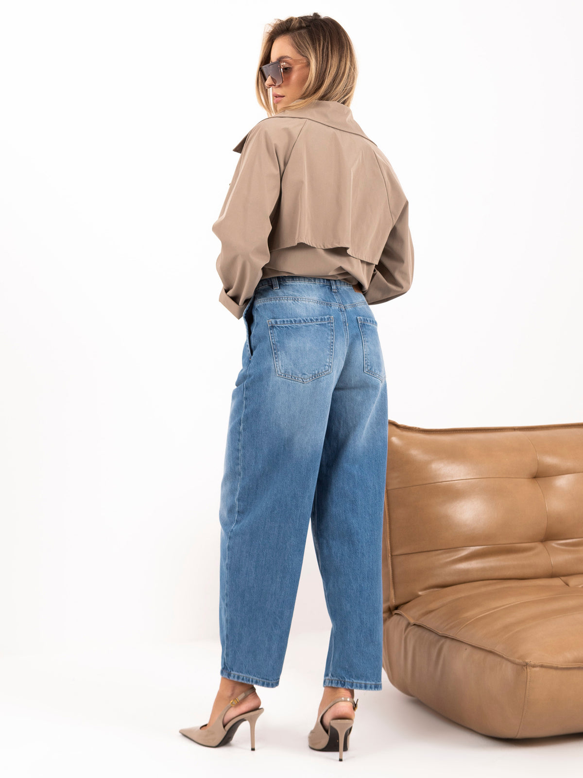 Jasnoniebieskie damskie jeansy z nogawką 7/8